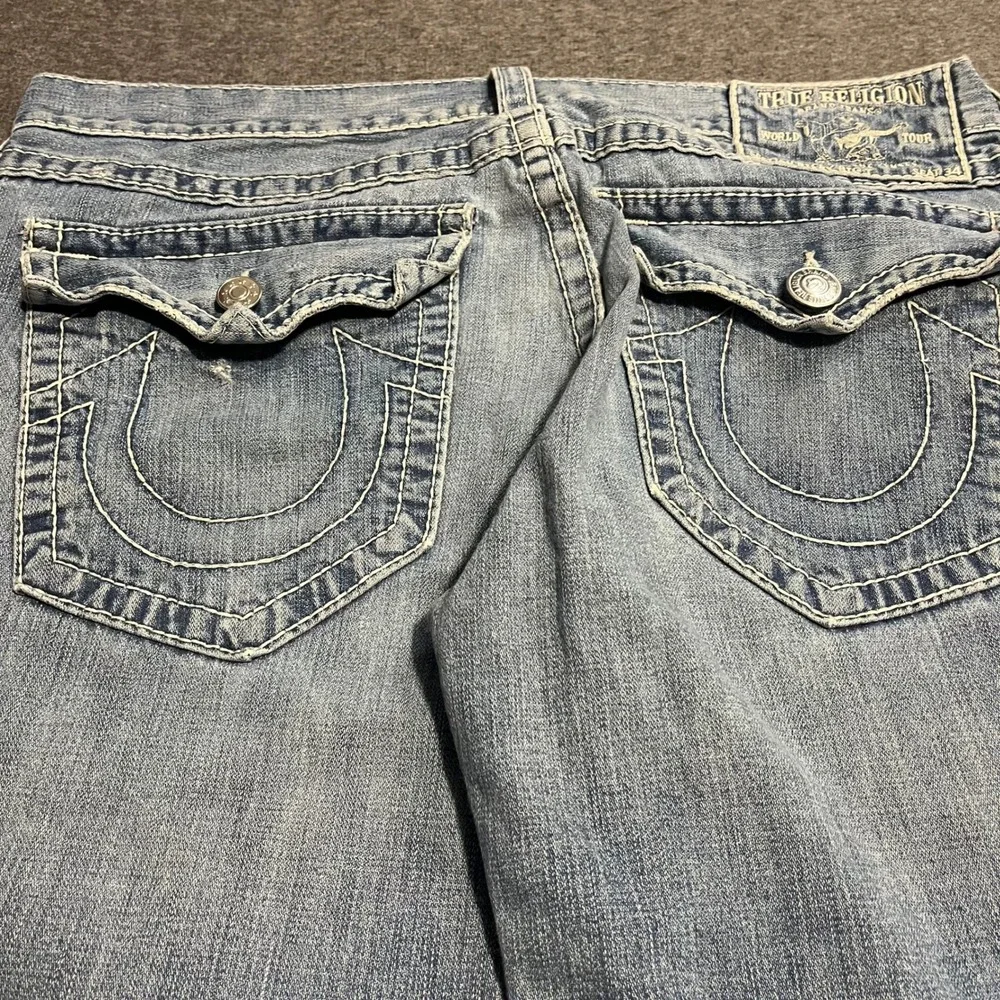 True Religion Mens Ricky Big T Light Wash Straight Leg Jeans Size 38x34 USA Made